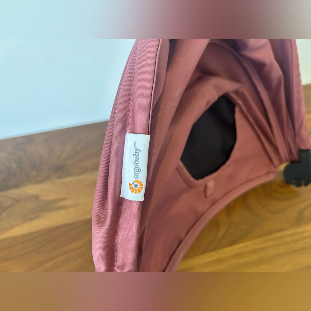 Ergobaby Metro Hood